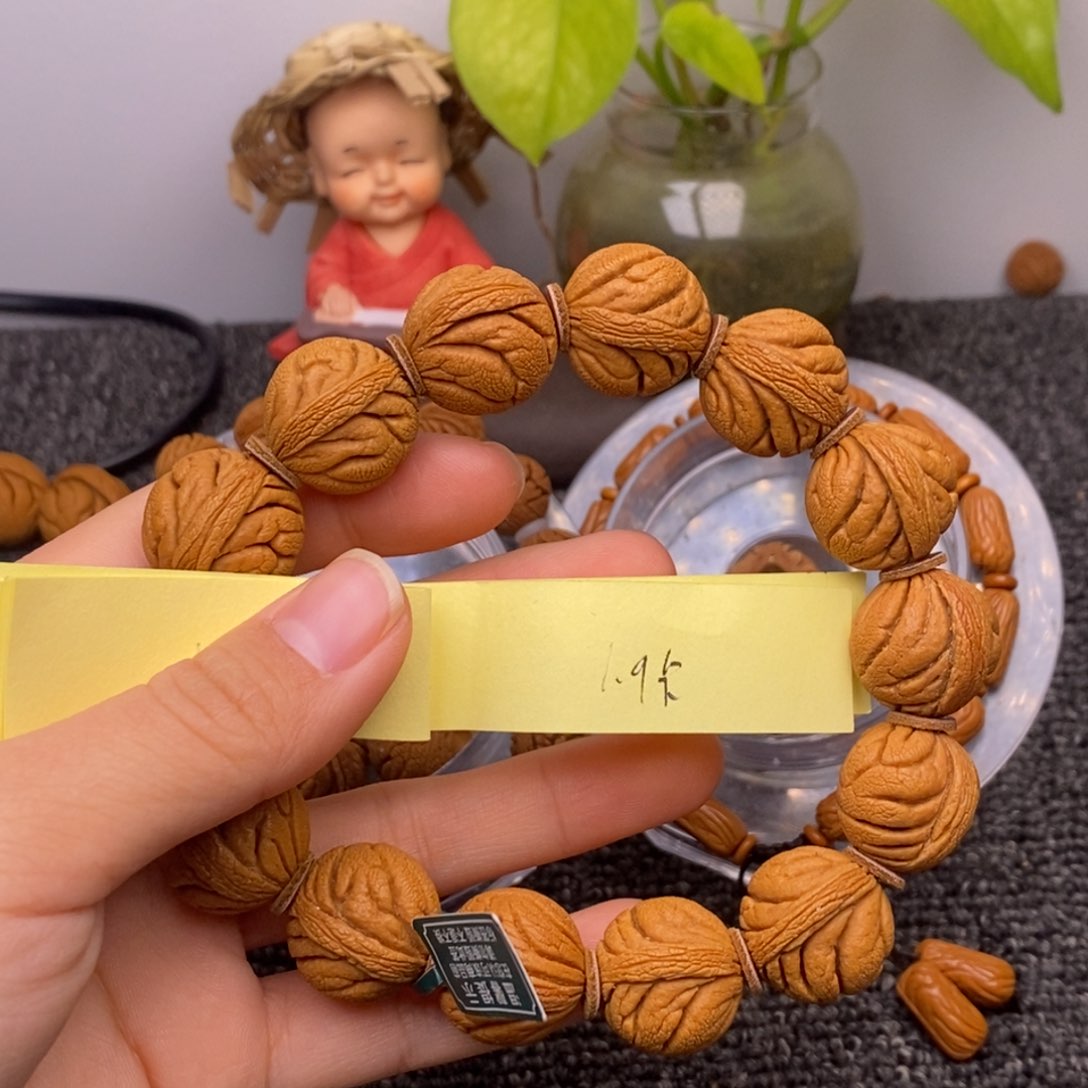 秦岭山脉龙纹桃核 14