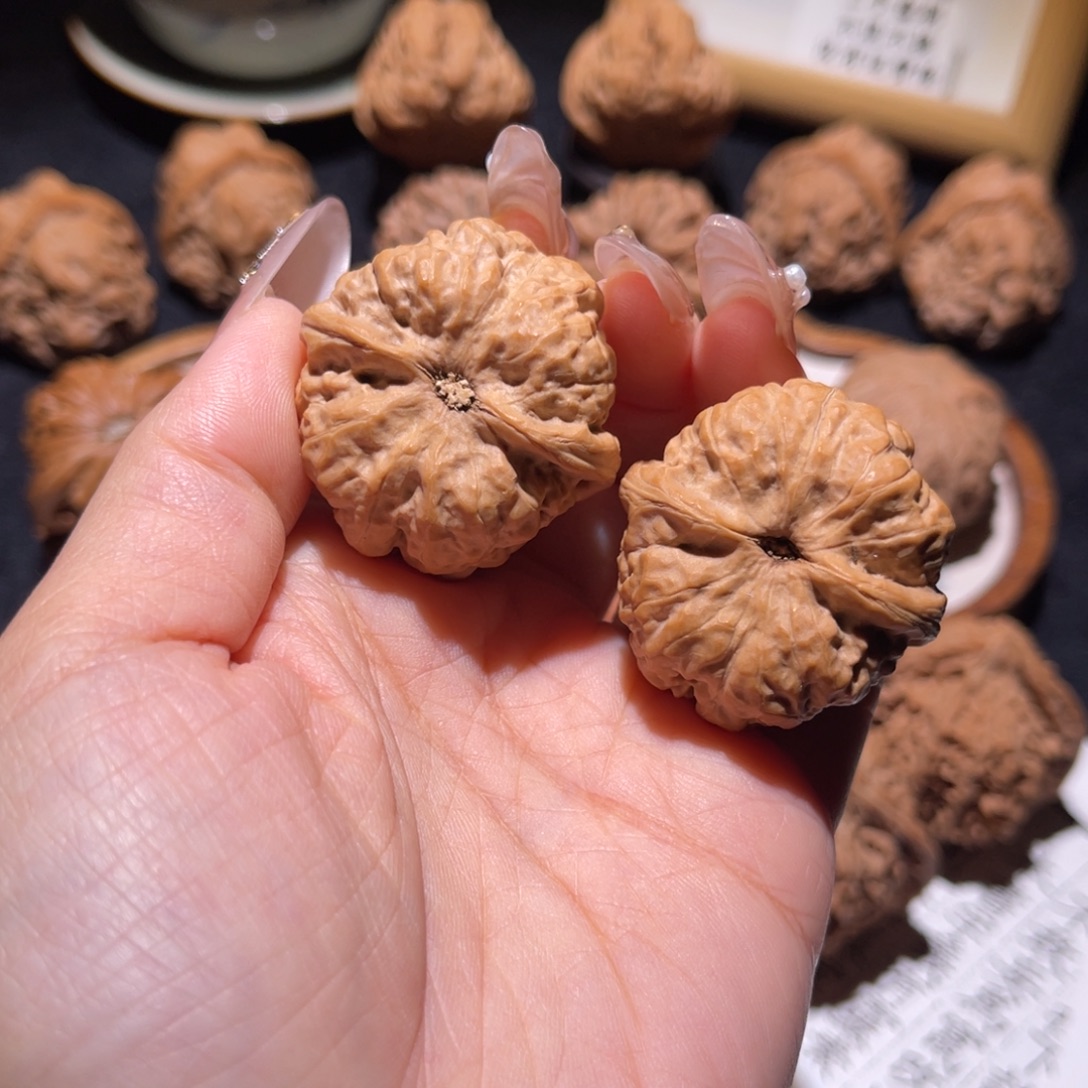 来***架文玩核桃把件35昌平蛤蟆头直播选购，88052