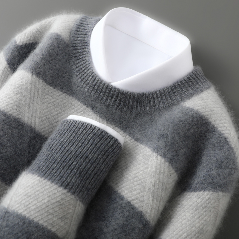 随性且有格调！新款男士圆领拼色条纹羊绒衫休闲长袖商务针织打底