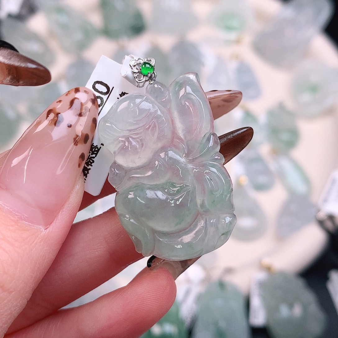 翡翠颈饰18K金镶嵌飘花蝴蝶仙子38、33、21.5、5