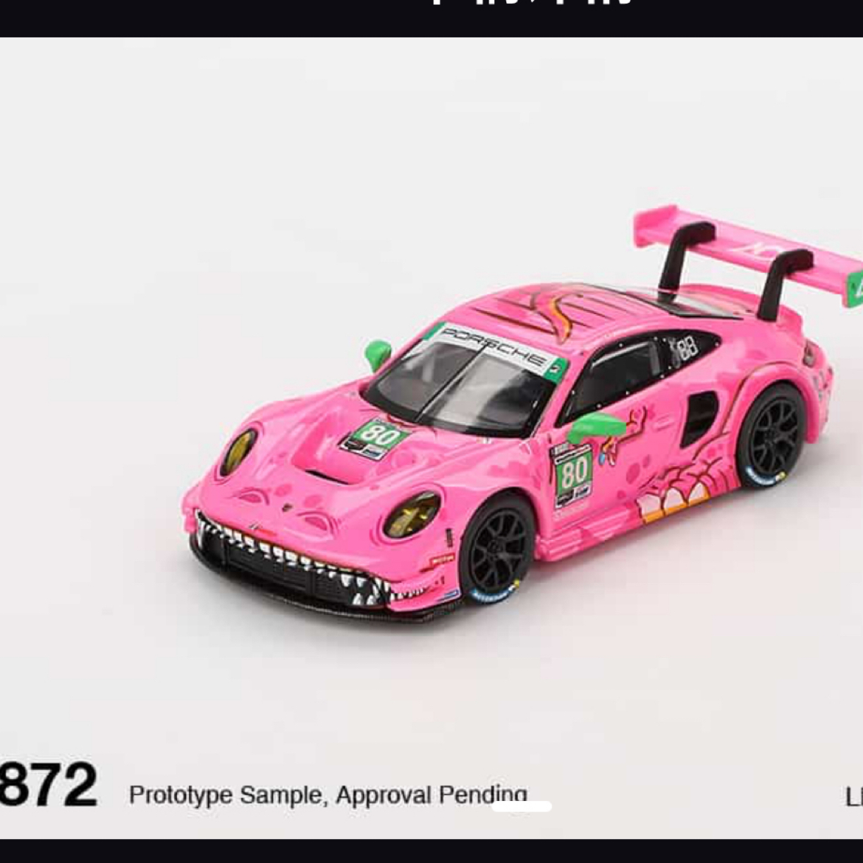 Minigt872号盒装粉恐龙保时捷 1：64小比例合金车模