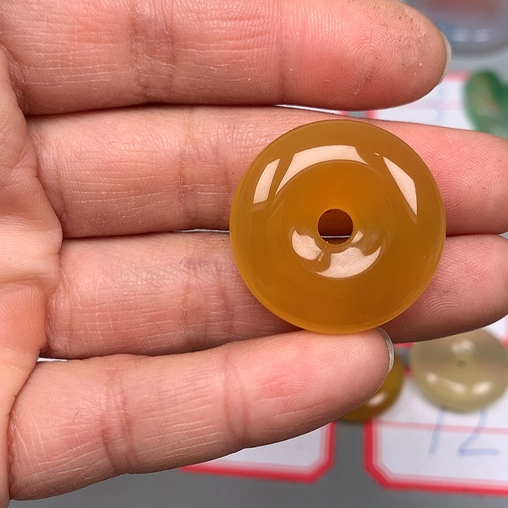 平***福玛瑙/玉髓未镶嵌颈饰