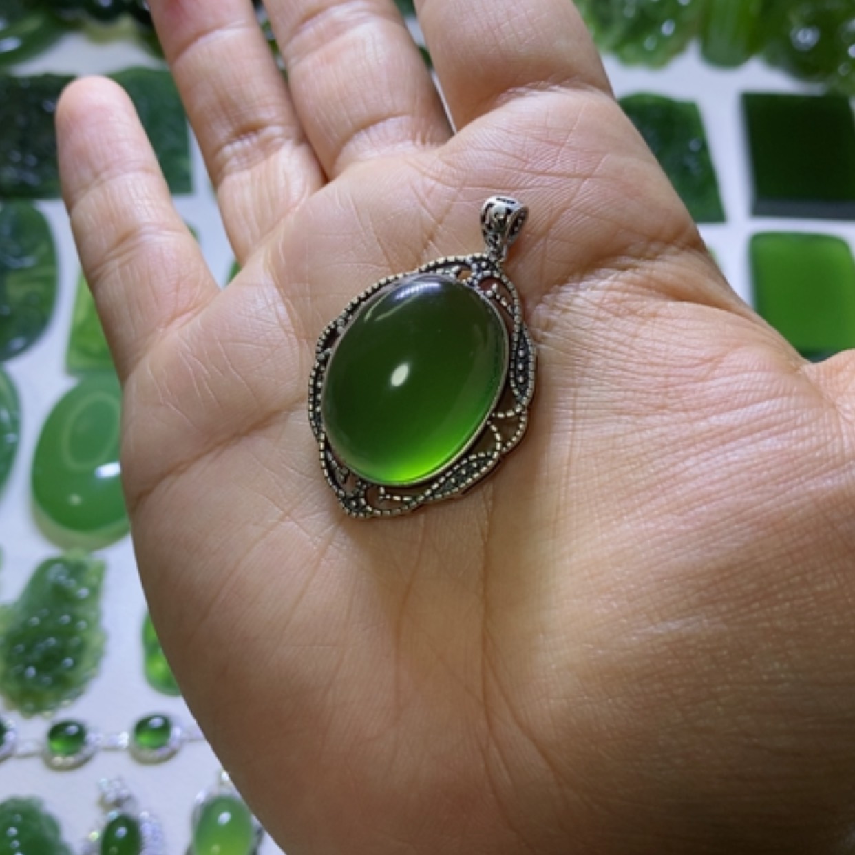 【闪购商品】蛇纹石玉颈饰银S925镶嵌自*