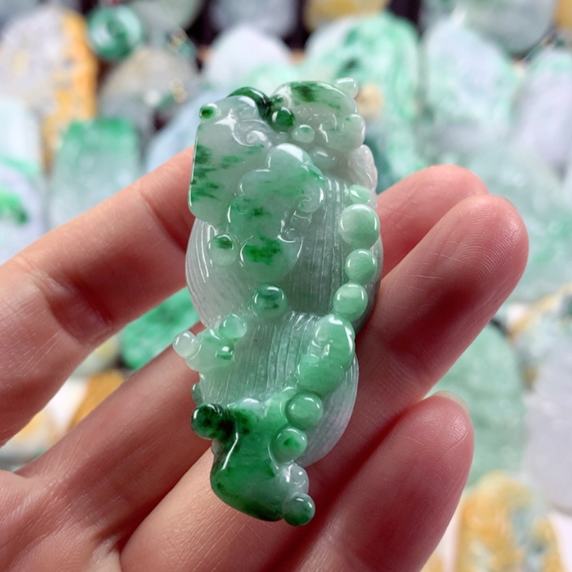 【闪购商品】翡翠吊坠(不含链)未镶嵌