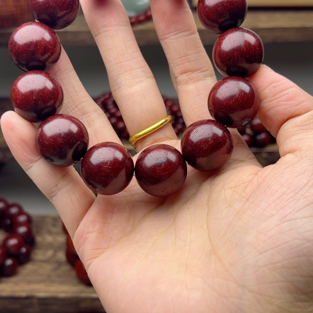 周***）檀香紫檀（小叶紫檀）