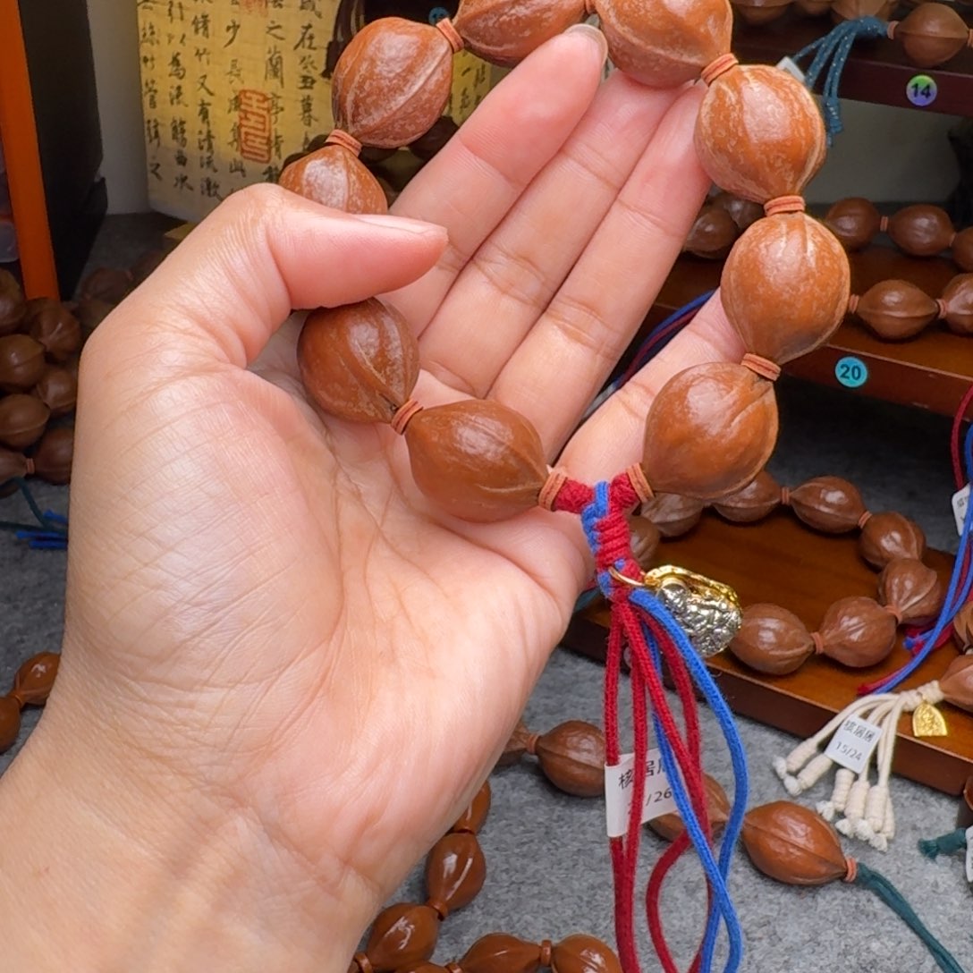 蘇****手串橄榄核21/26毕业款 老核 原皮带霜 梅林铁核