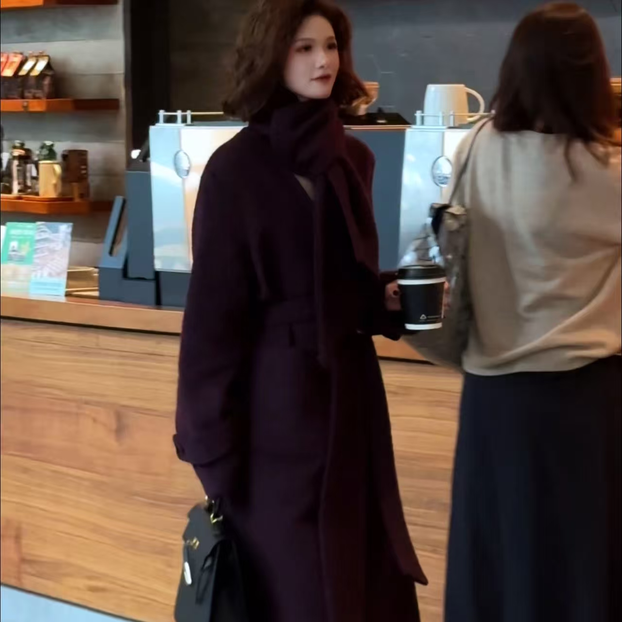 薇姐【岩序】Sister·We法式V领宽松阔版秋冬外套+围巾（带腰带）6035