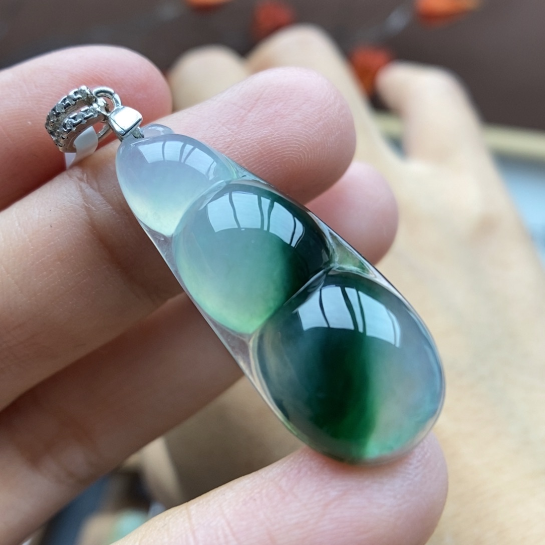 【闪购商品】颈饰银S925镶嵌翡翠56