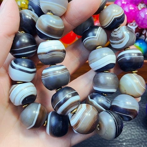 玛瑙/玉髓手链未镶嵌缠丝20