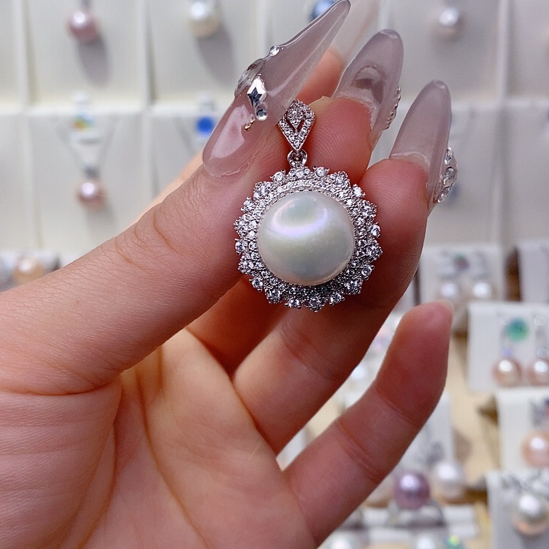 淡水珍珠未镶嵌吊坠(赠链)