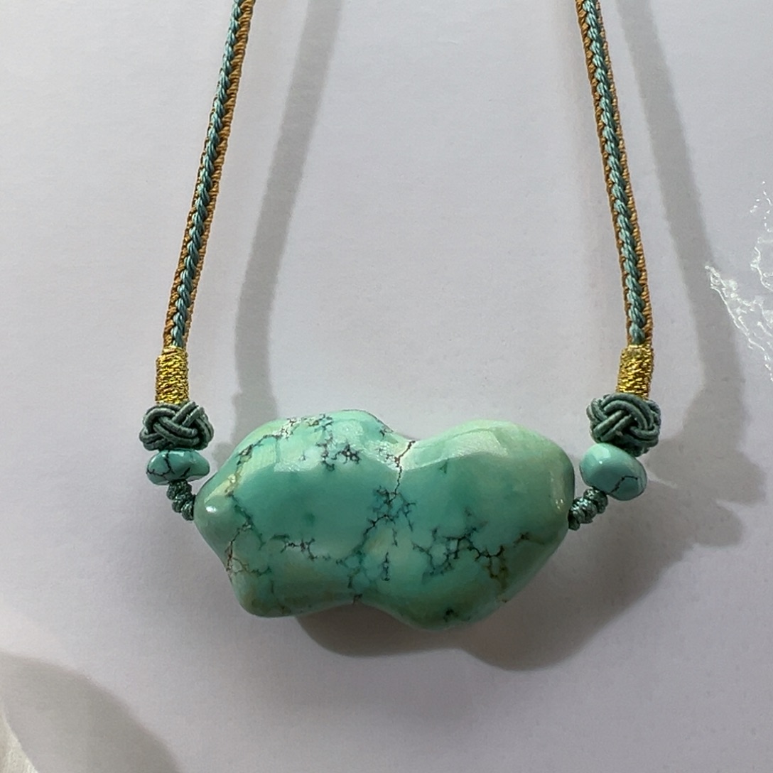 绿松石未镶嵌挂件