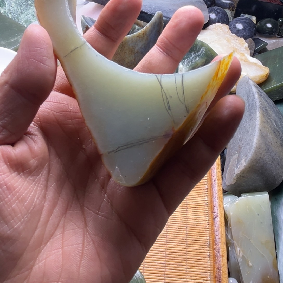 龚***大和田玉（糖玉）未镶嵌挂件