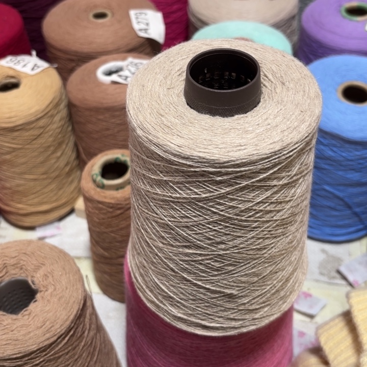 羊毛纯绒浅驼净重6两