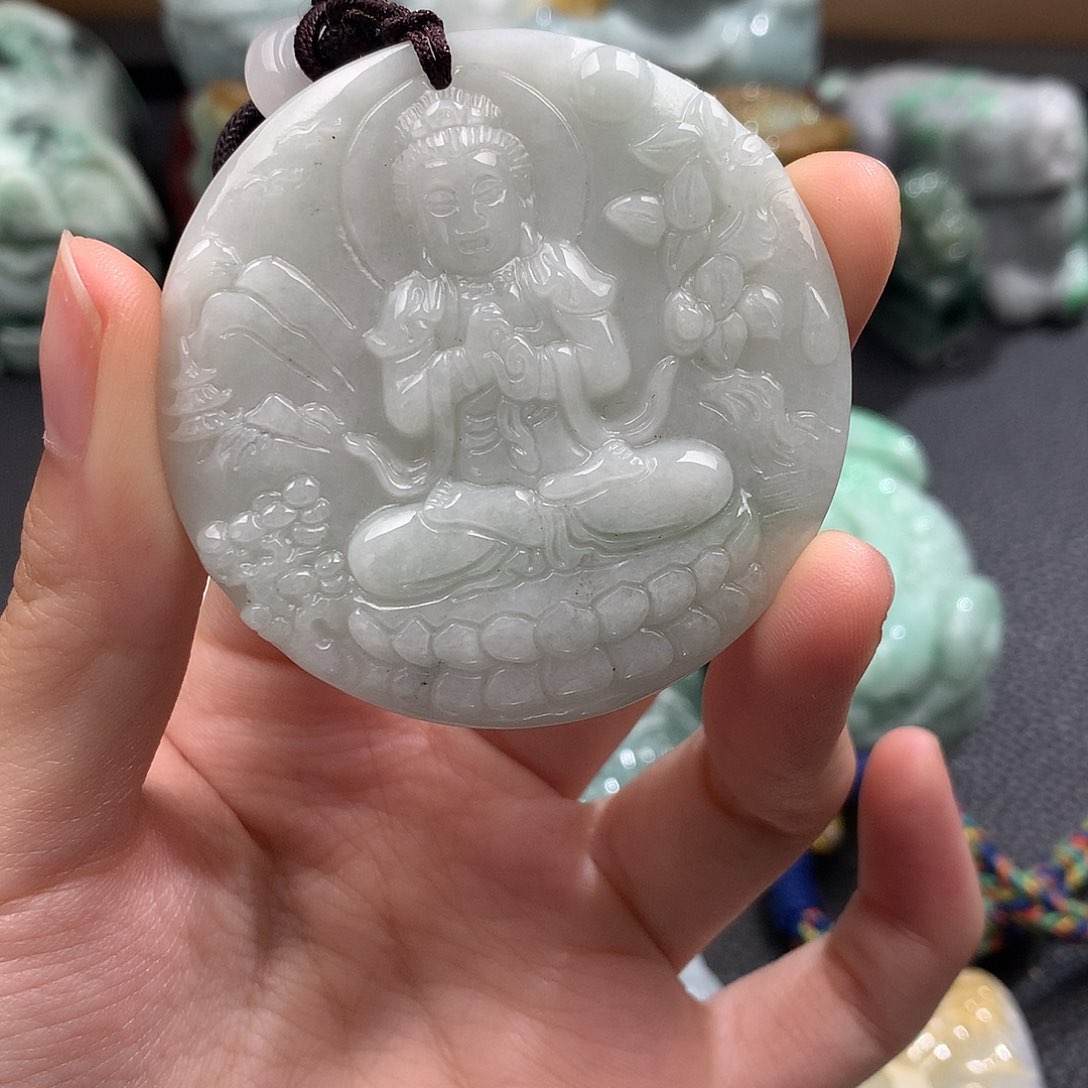吊坠(不含链)未镶嵌翡翠