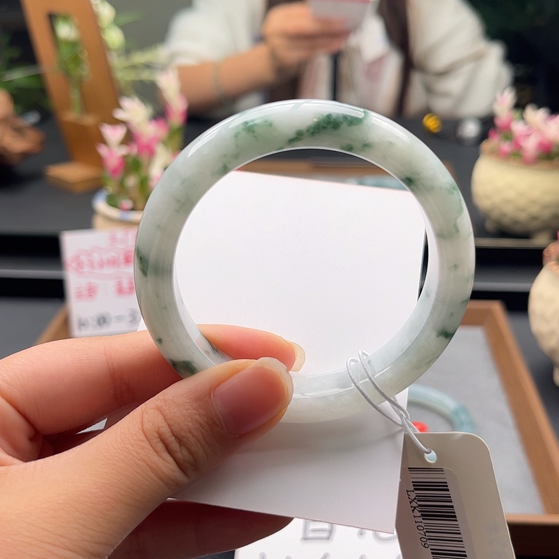 翡翠未镶嵌手镯55/56