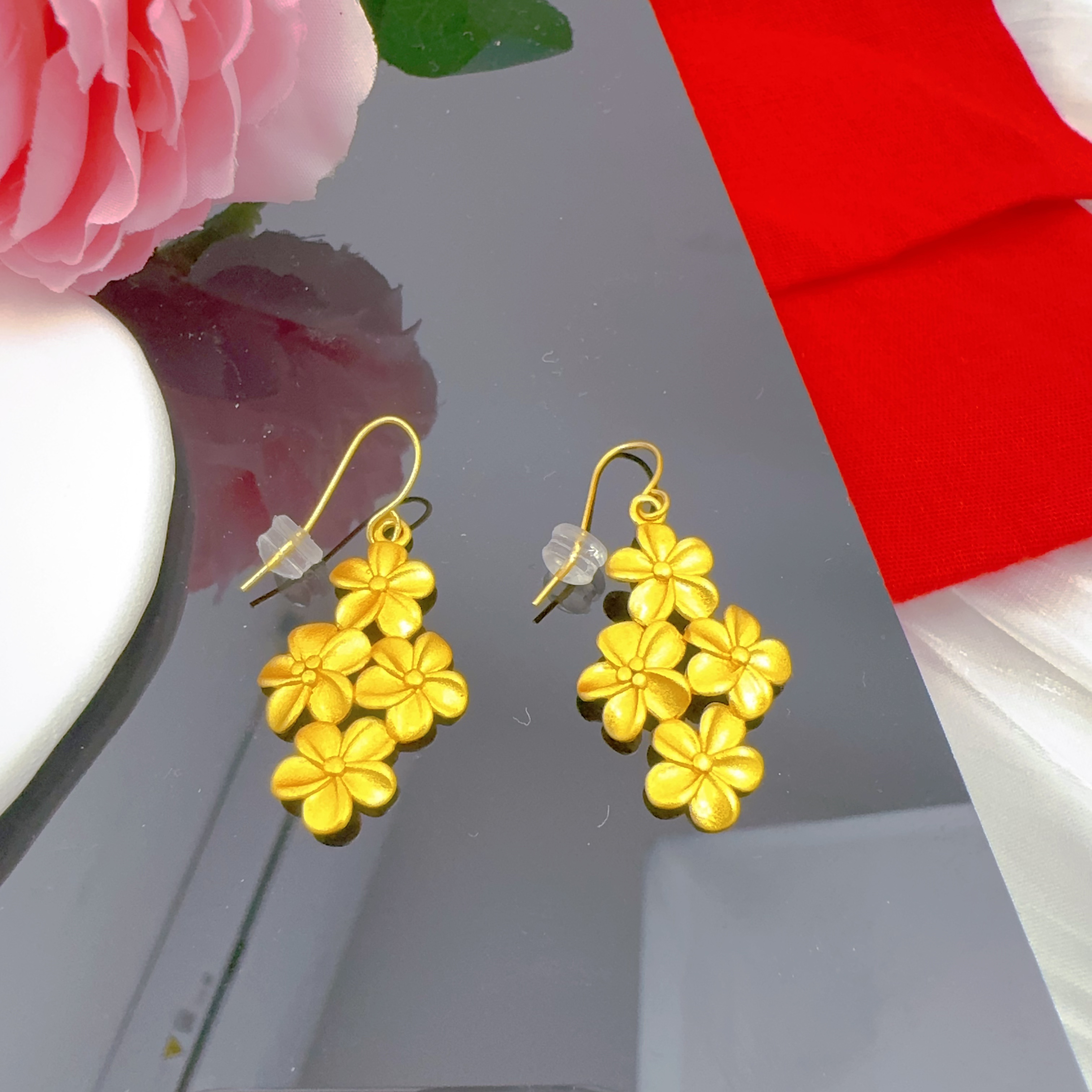 合金耳饰 颜色很正的金色繁花落叶耳钩款耳环