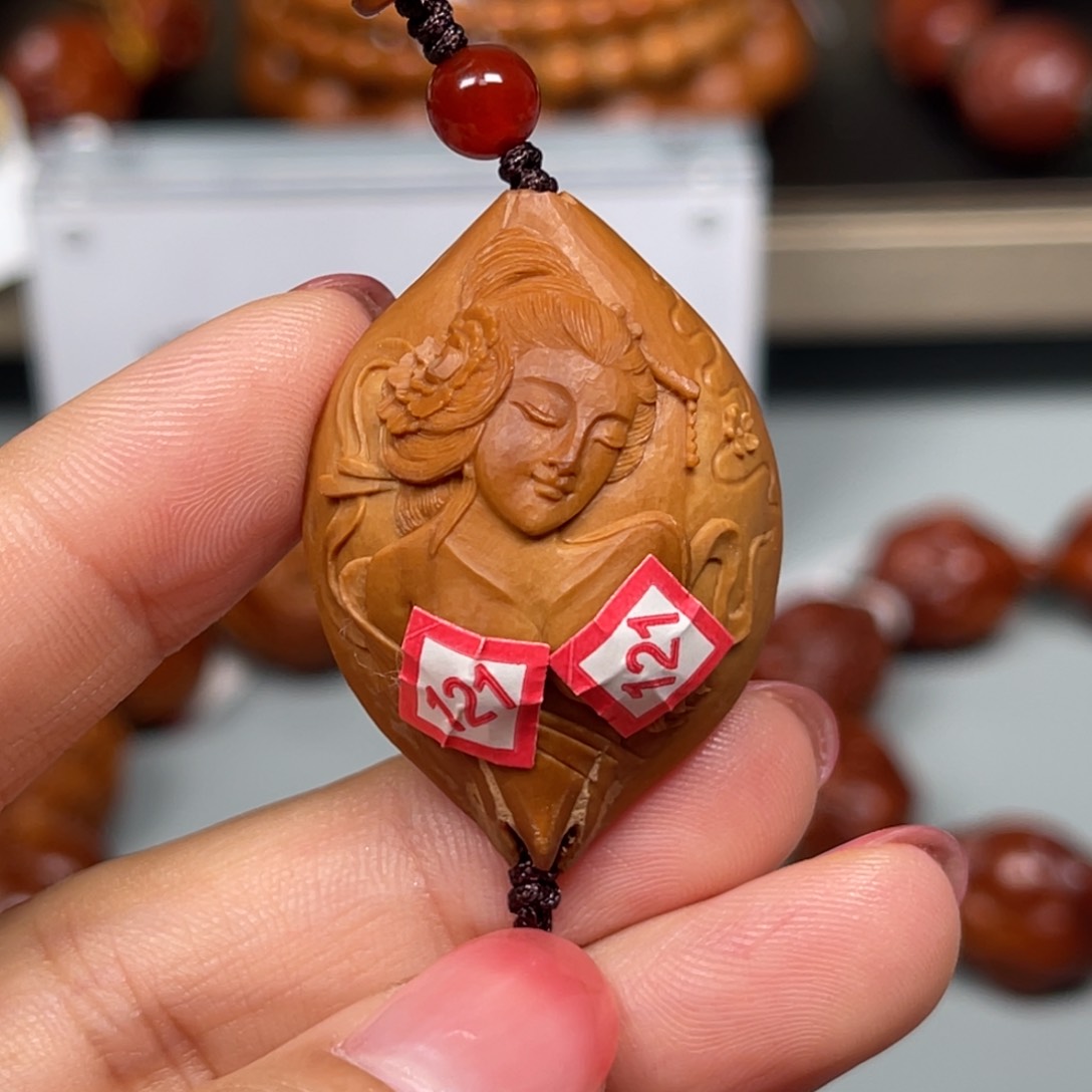 橄榄核手串/手链美女