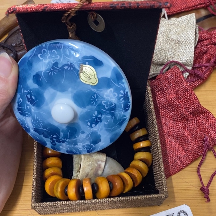 摆件中古工艺品一件