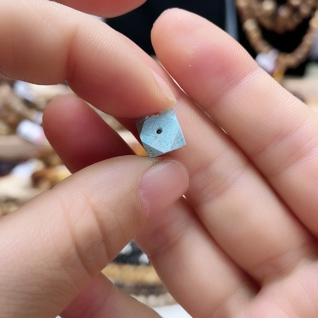 琥珀裸石未镶嵌大