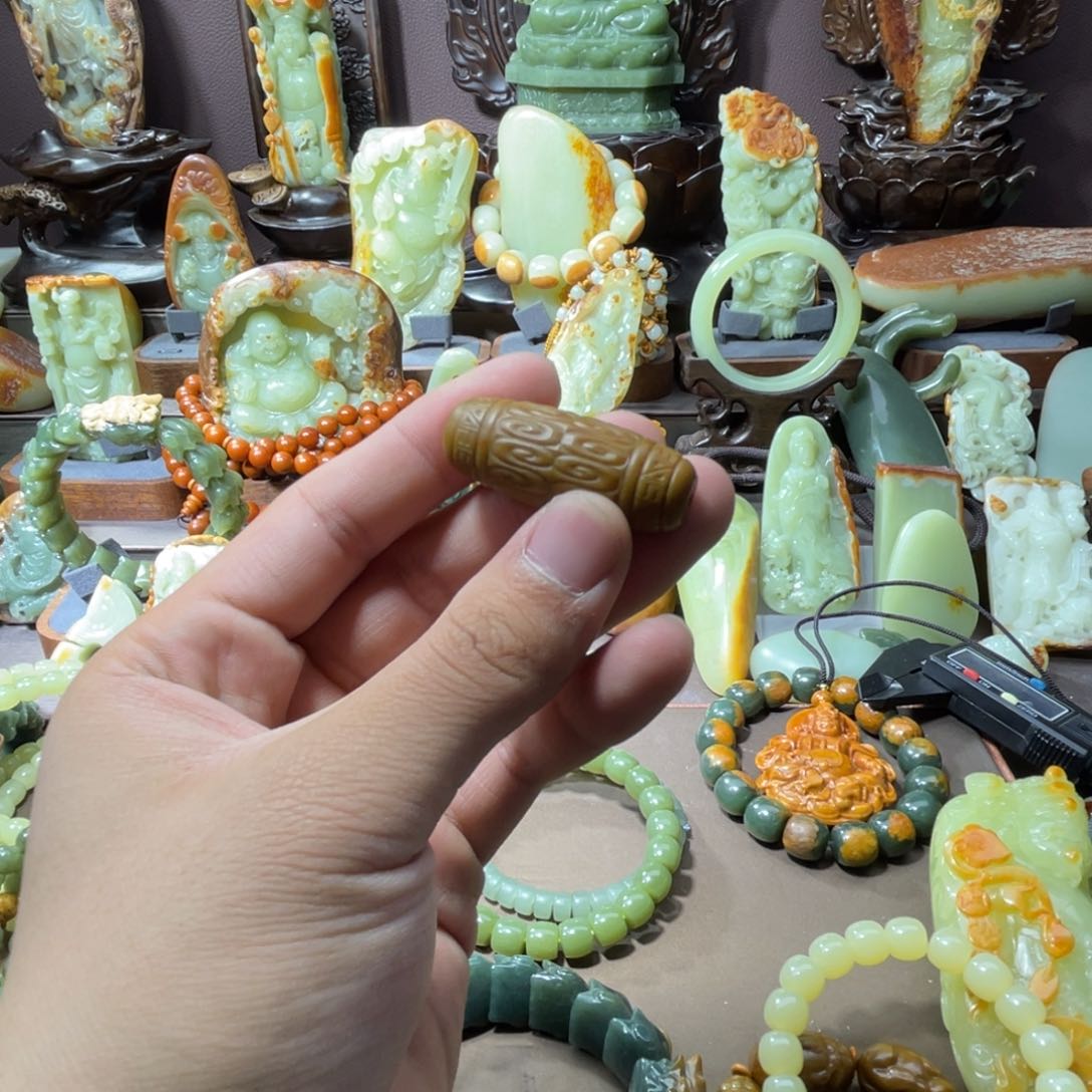 透闪石质玉勒子未镶嵌