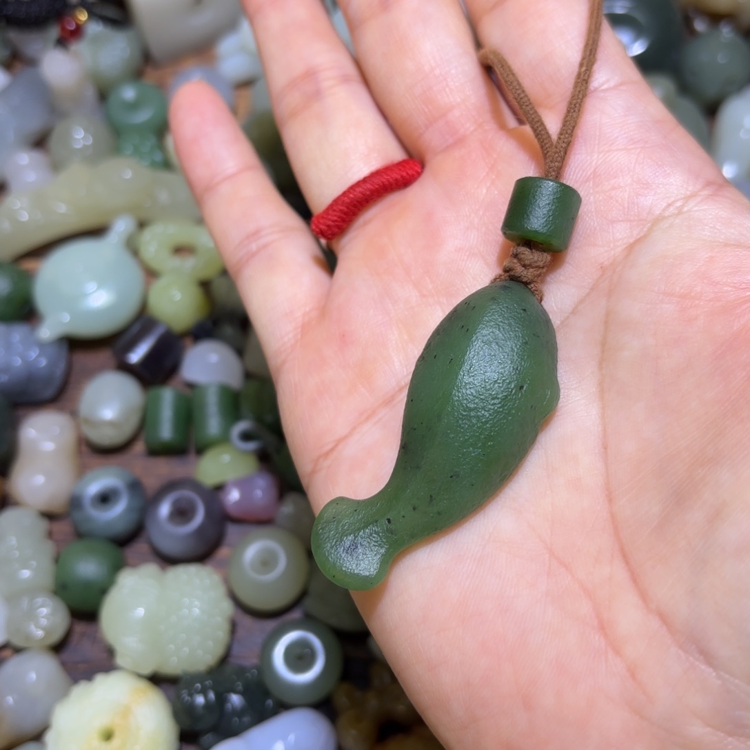 和田玉未镶嵌珠宝半成品