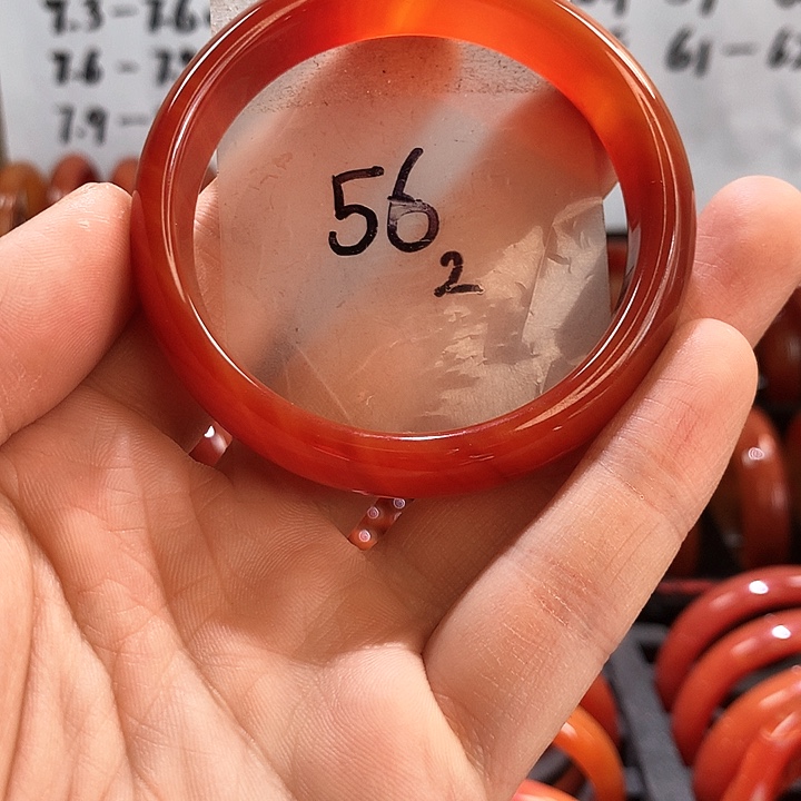 玛瑙/玉髓手镯未镶嵌