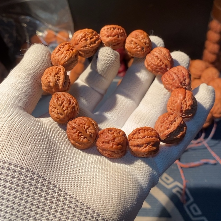 文玩核桃手串……95