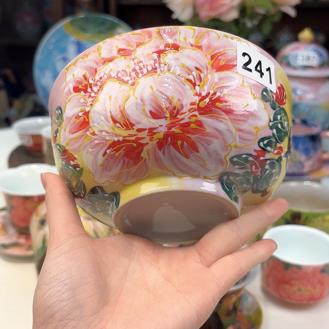 瓷片兔兔好可爱呀