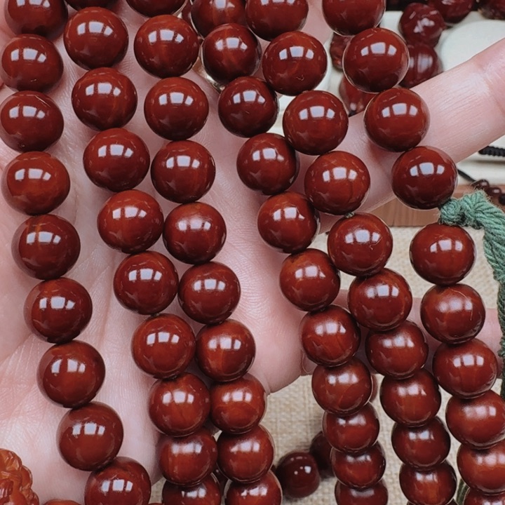 正圆光珠脖挂精品橄榄核