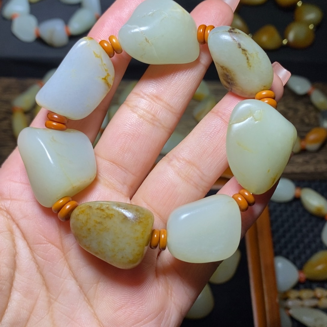 和田玉手链未镶嵌富*贵