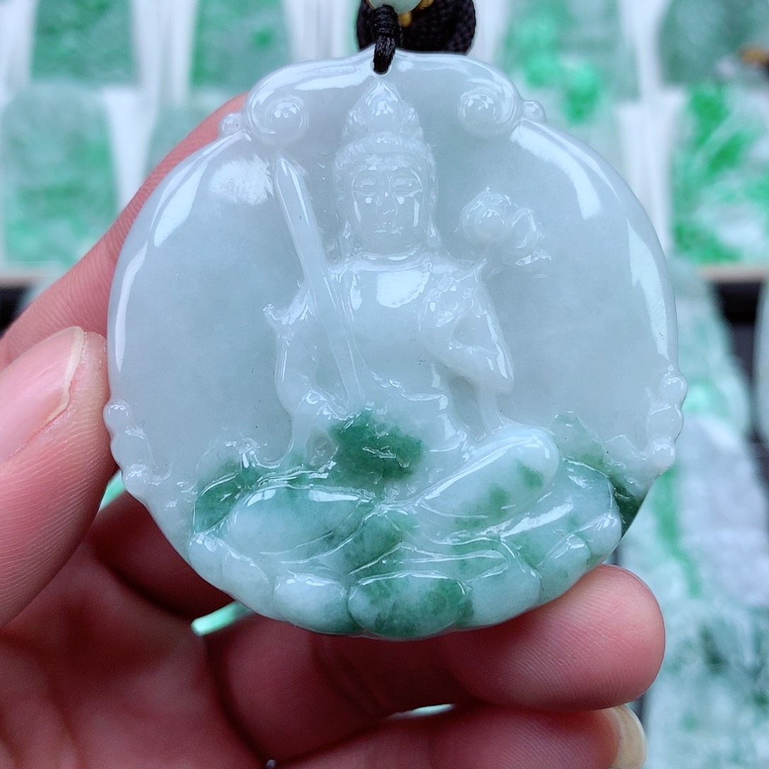 翡翠颈饰未镶嵌翡翠吊坠