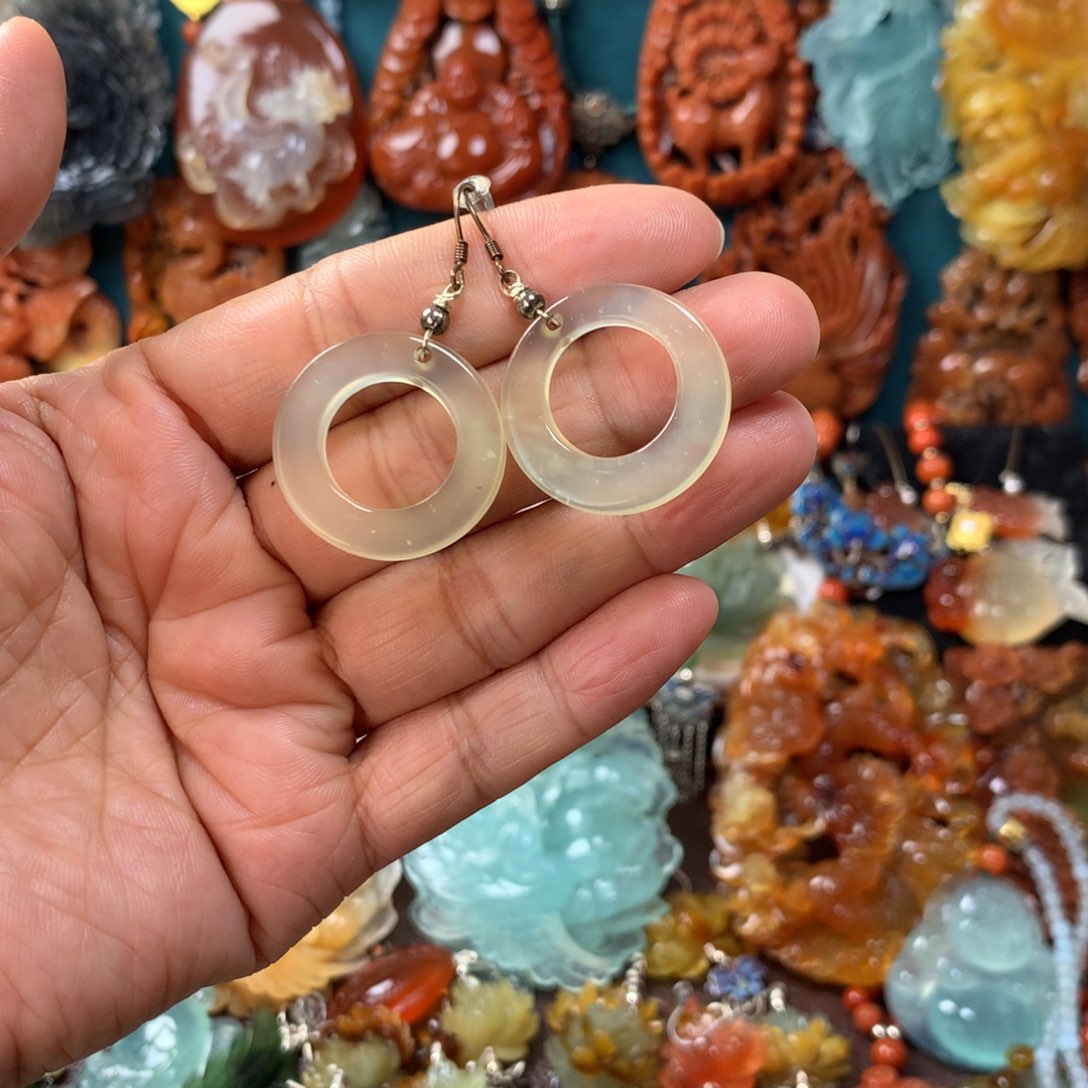 蛇纹石玉耳坠未镶嵌