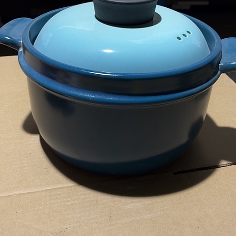 微瑕，明火，约口径24高15，5L带盖针孔拖釉