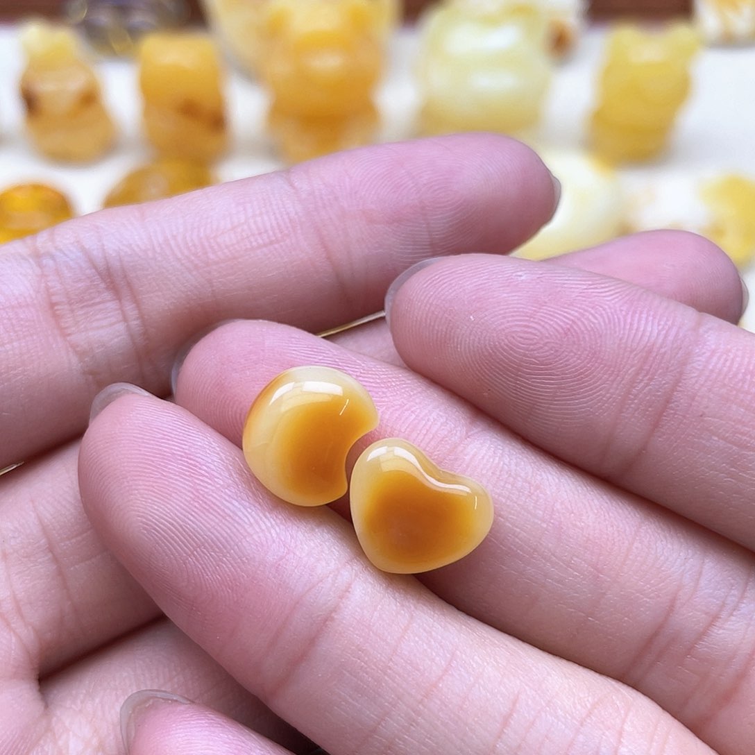 未镶嵌琥珀裸石蜜蜡