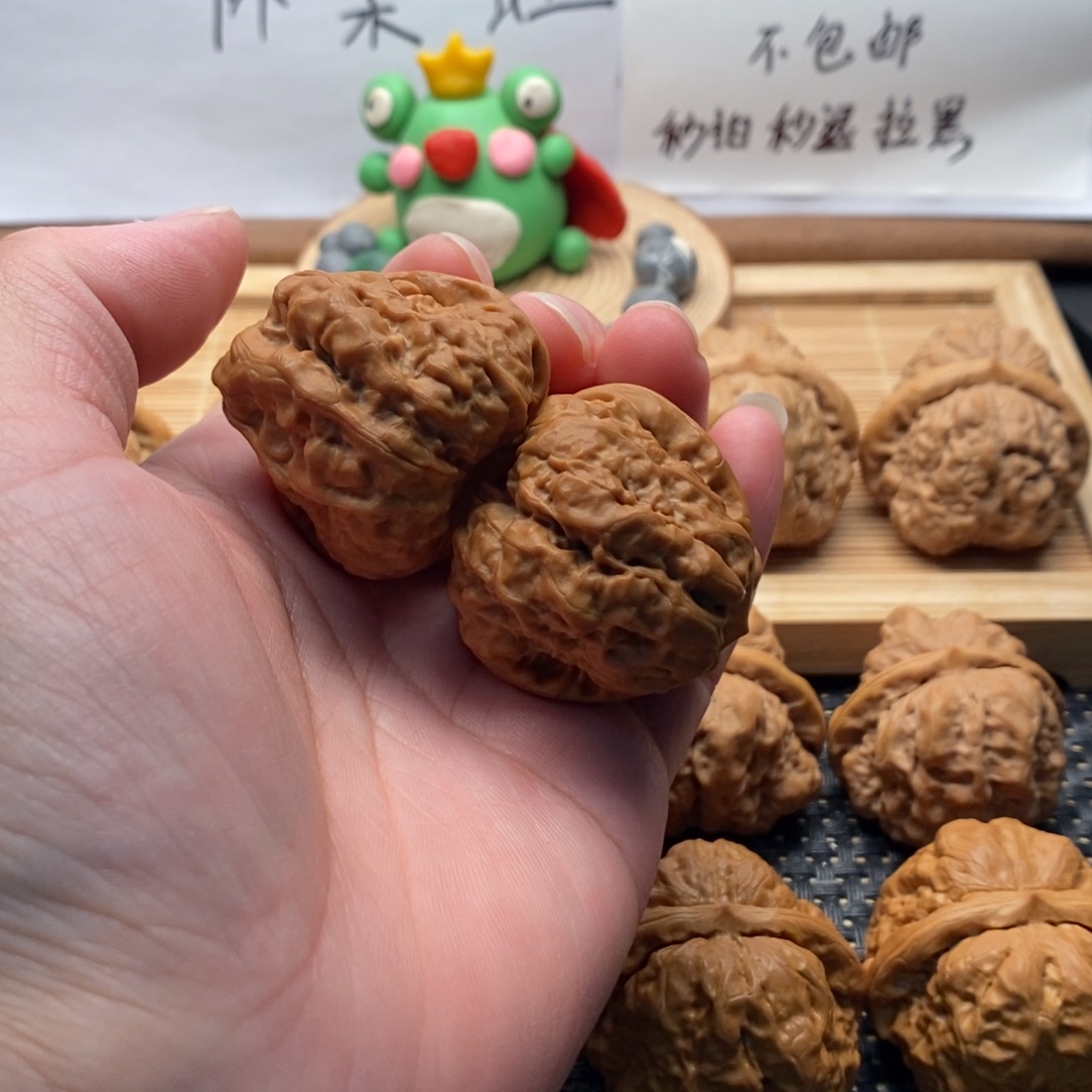 把件文玩核桃三角边38