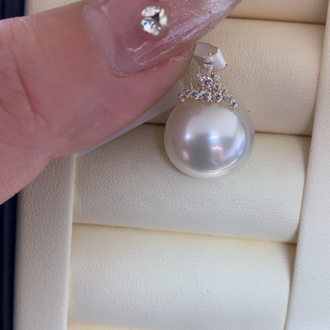 海水珍珠颈饰18K金镶嵌