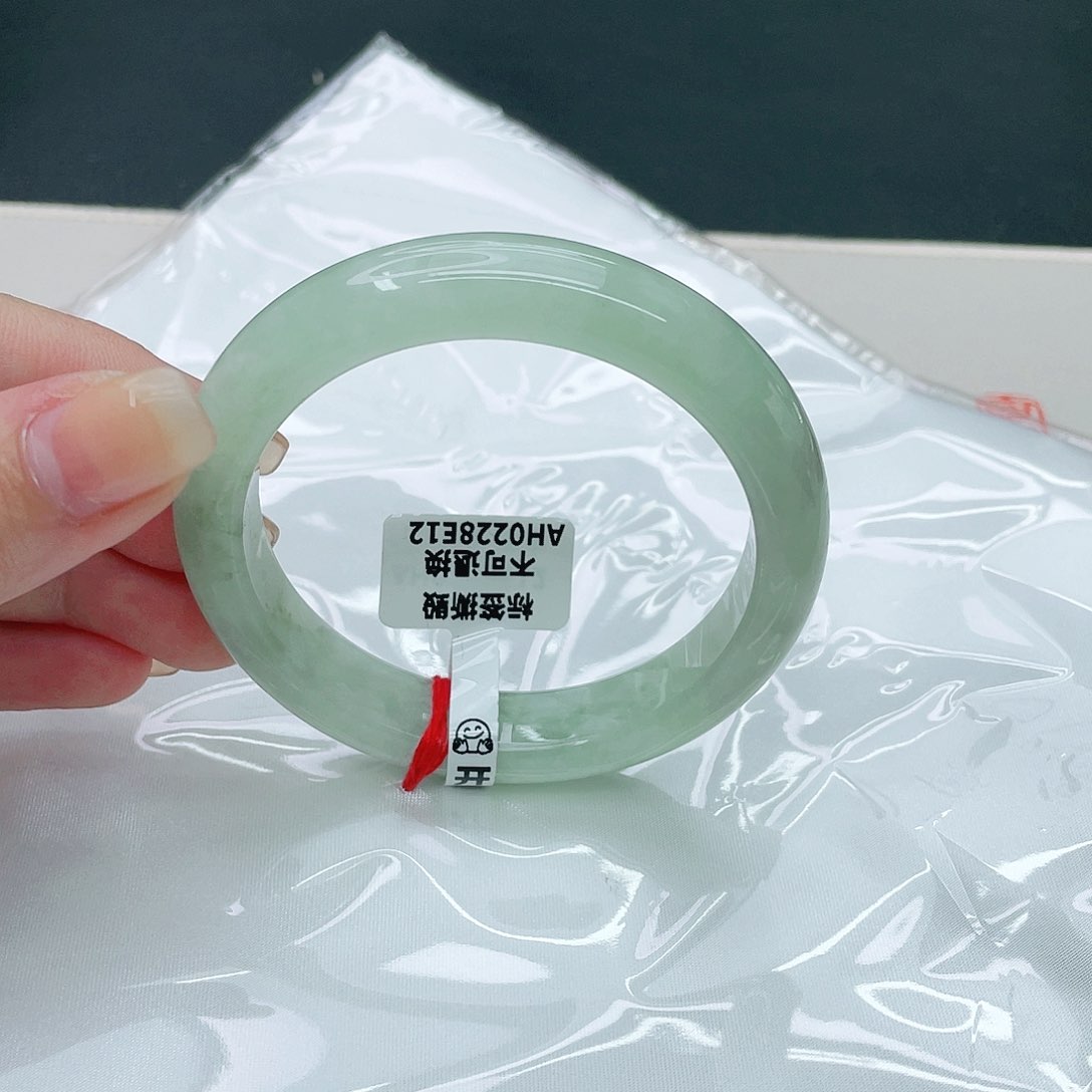 翡翠手镯未镶嵌正57.8