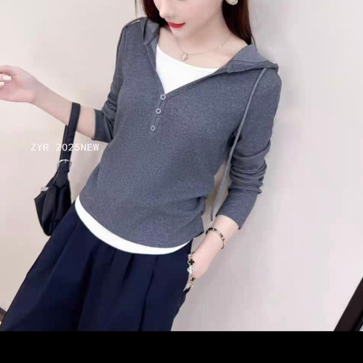 【珊珊服饰】秋季新款拼接连帽运动休闲T