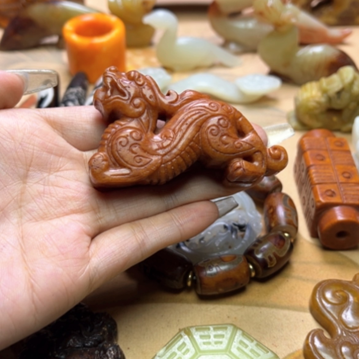 【闪购商品】蛇纹石玉颈饰未镶嵌