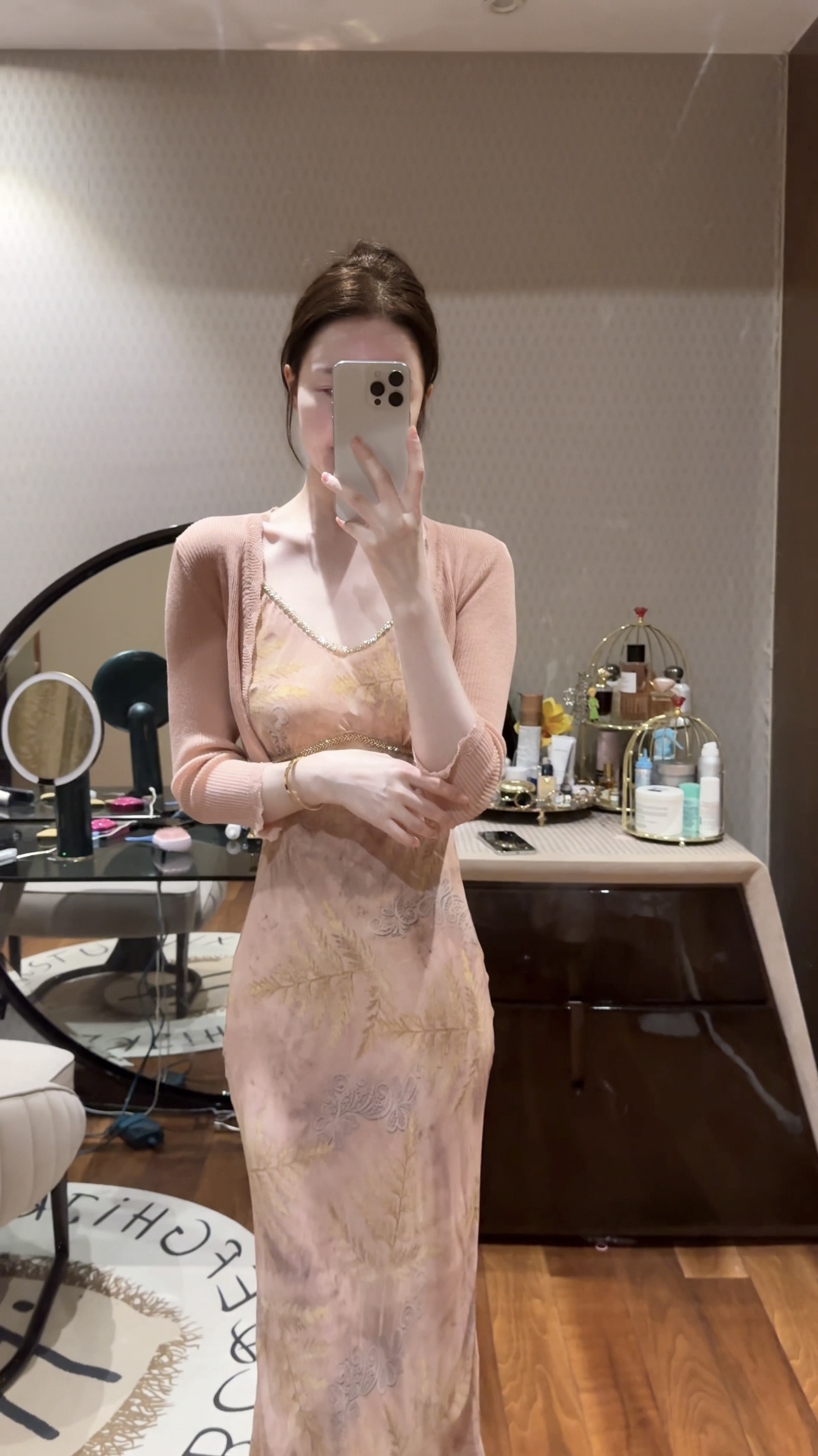 闪闪定制 美到落泪 乔其纱温柔纯欲重工斜裁显瘦吊带连衣裙2546