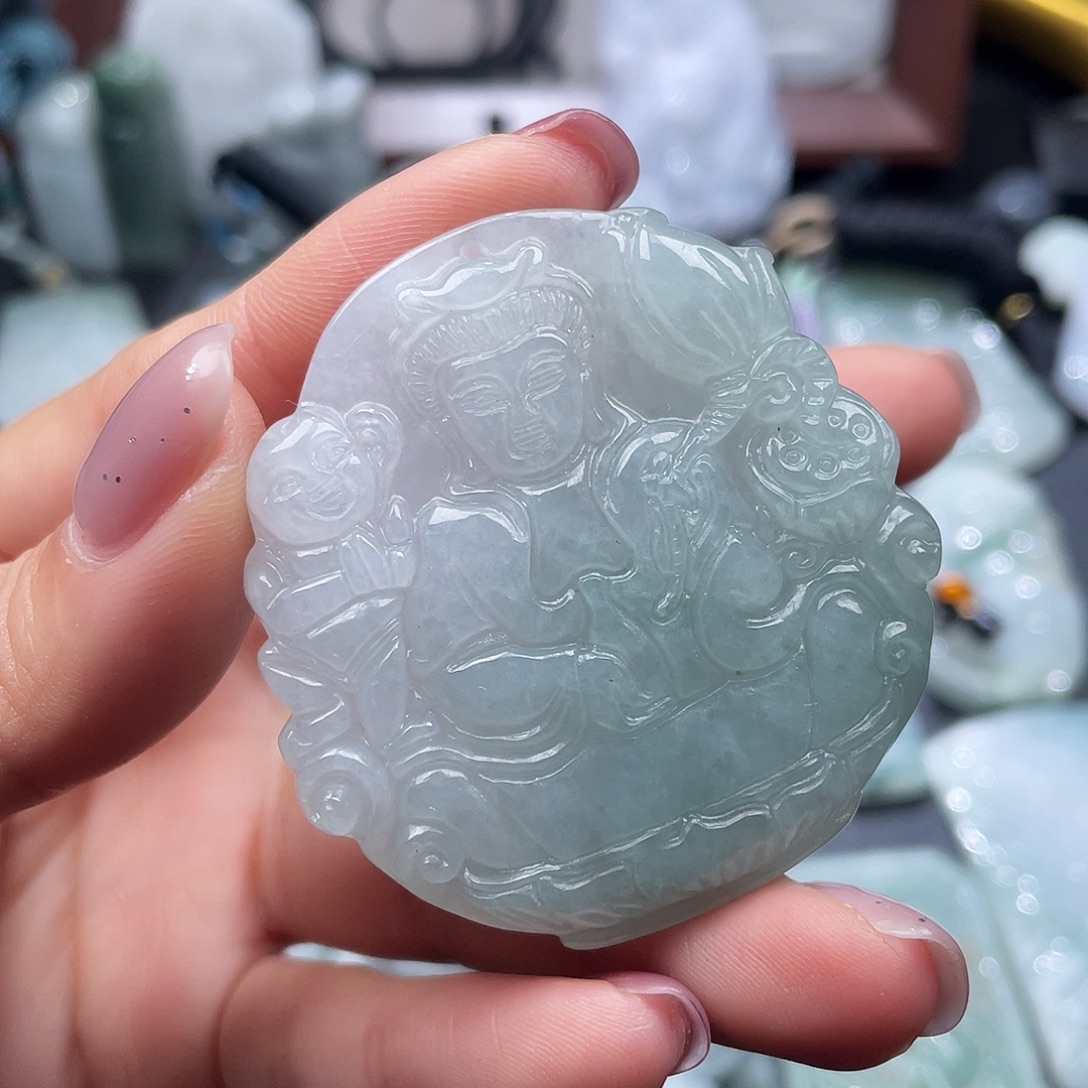 翡翠未镶嵌颈饰翡翠