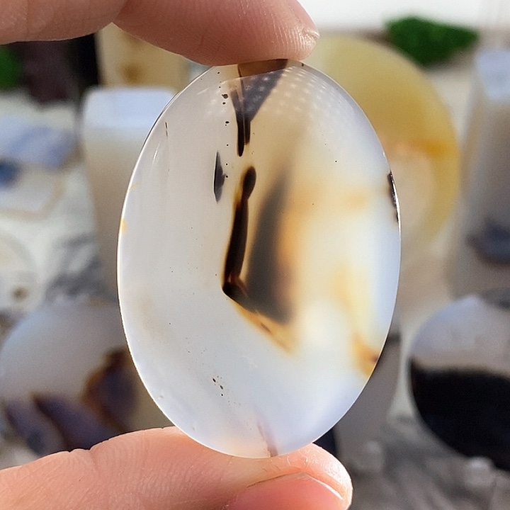 玛瑙/玉髓颈饰未镶嵌