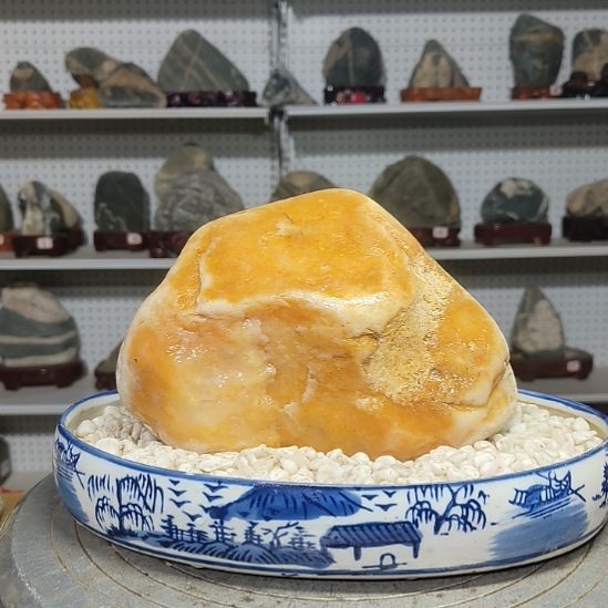 小金山。天然葫芦雕刻天然