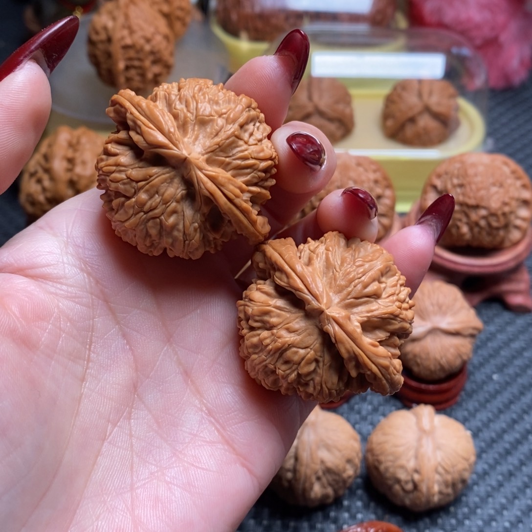 文玩核桃把件42全品球白