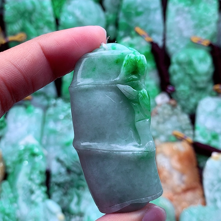 翡翠吊坠(不含链)未镶嵌