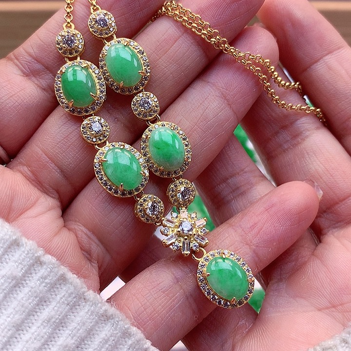 翡翠颈饰银S925镶嵌翡翠