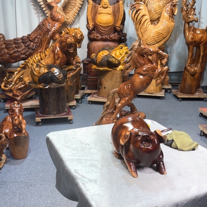 香樟木莫****晚香樟木小猪111111