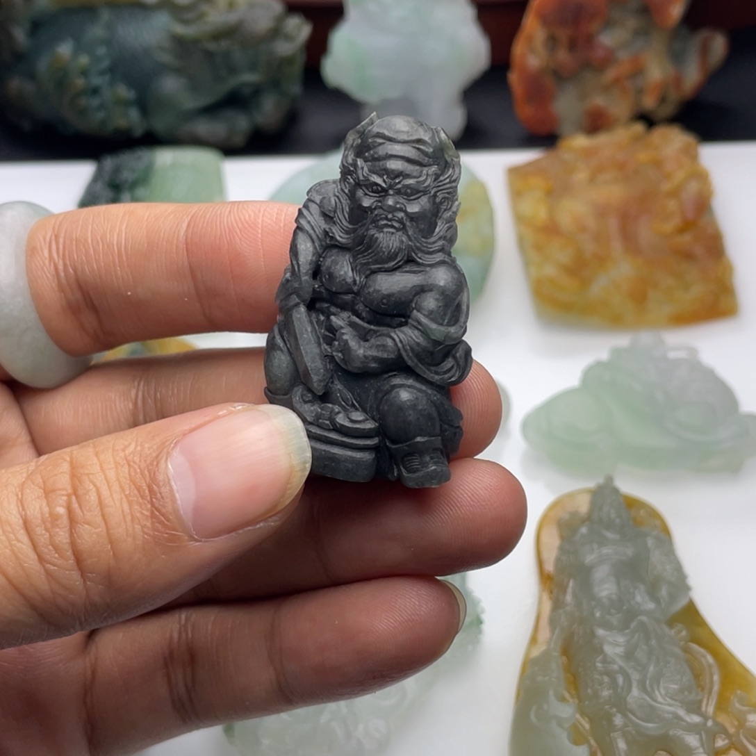 定制翡翠未镶嵌钟馗