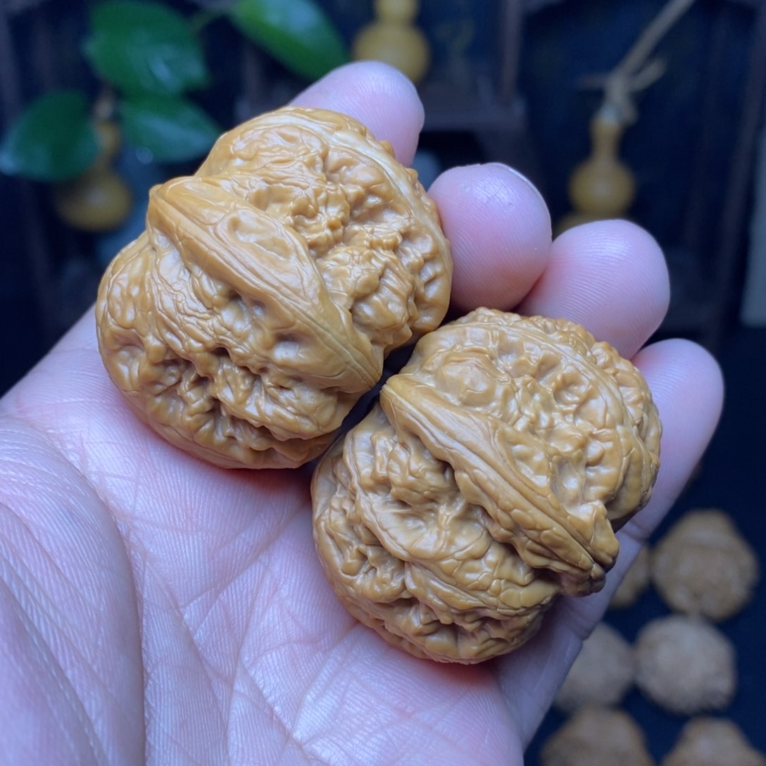 文玩核桃吊坠44元宝