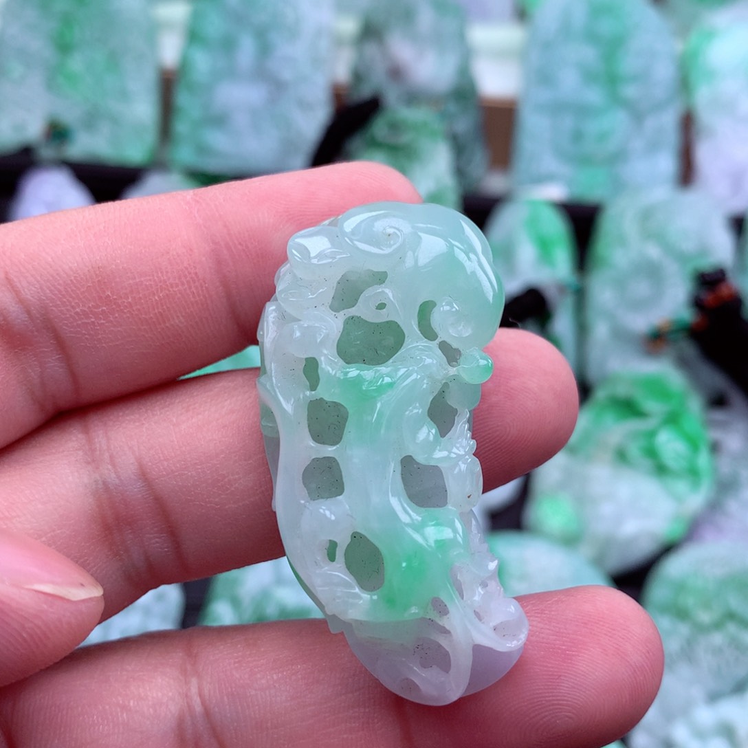 翡翠吊坠(不含链)未镶嵌